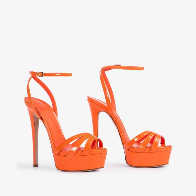 Le Silla Sandalo con plateau vernice arancione mandarin Ultimi tre giorni