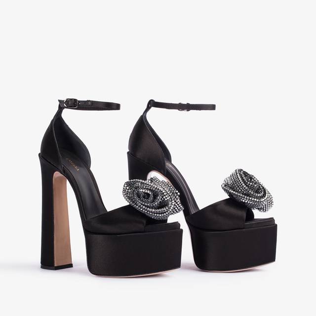 Le Silla Sandalo con plateau raso nero e Cristalli argento Shopping online