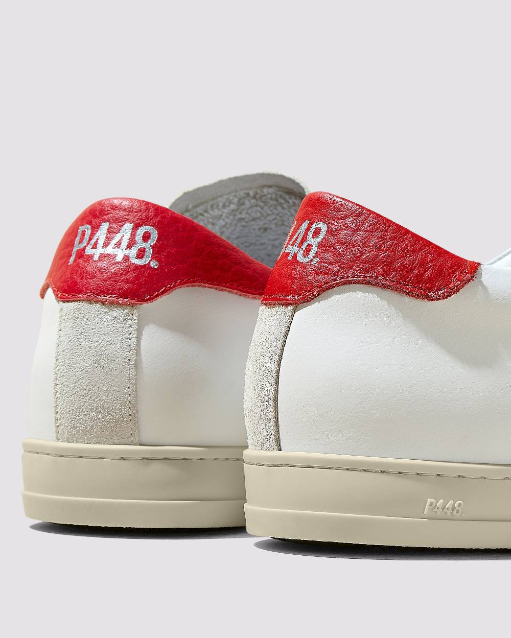 P448 John White/Red Novità