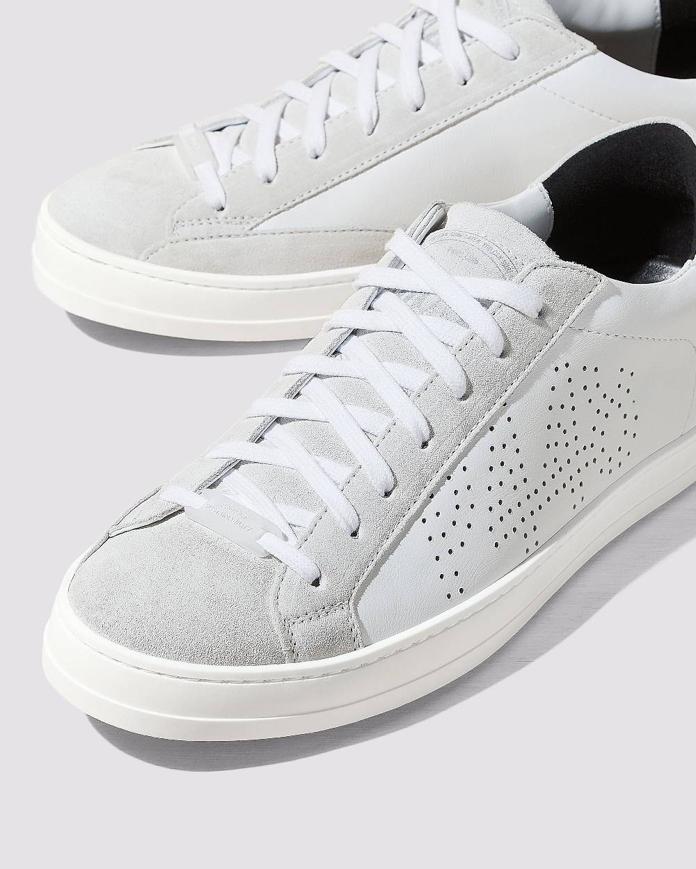 P448 John Recycled White Acquista Ora