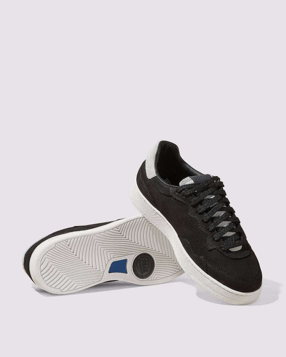 P448 Yam Black/Bianco Acquista Ora