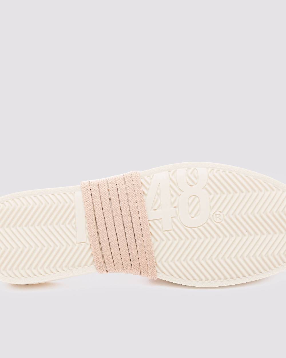 P448 Shoelaces Light Nude Acquista Ora