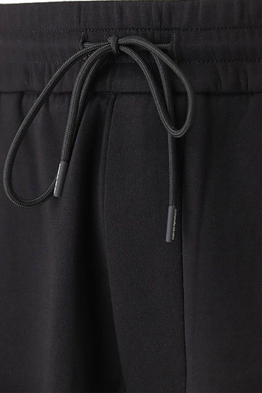 EMPORIO ARMANI  Pantaloni da Uomo Emporio Armani in Cotone Elasticizzato - Nero Sostegno trimestrale
